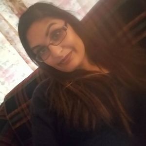 Meet your Posher, Valeria